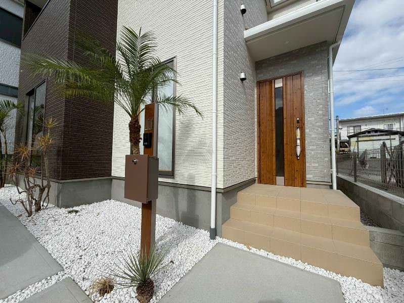 New 4LDK House for Sale in Yonabaru, Okinawa - 2026 Completion - Thumbnail 2