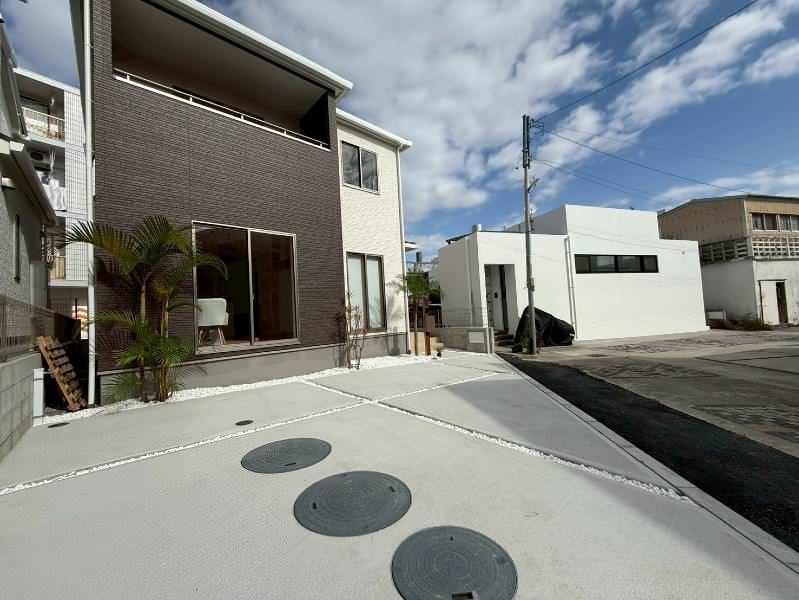 New 4LDK House for Sale in Yonabaru, Okinawa - 2026 Completion - Thumbnail 4