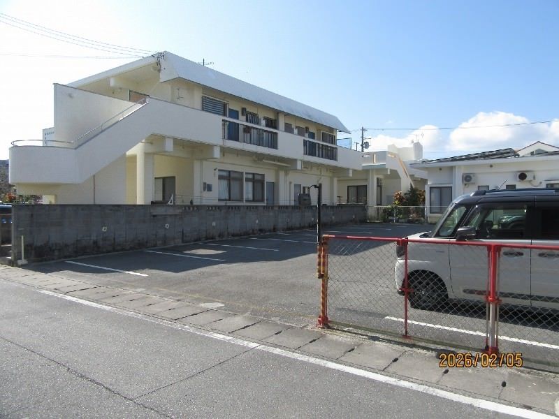 Eino River Parking Rental Space in Uruma City, Okinawa - Thumbnail 2