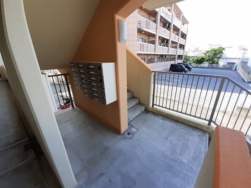 1LDK Apartment for Rent in Ginowan, Okinawa - Modern & Online Contract - Thumbnail 3