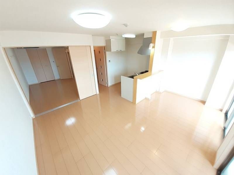 1LDK Apartment for Rent in Ginowan, Okinawa - Modern & Online Contract - Thumbnail 4