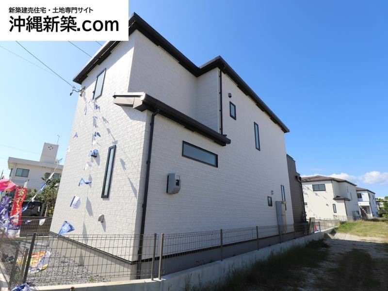 New 4LDK House in Uruma, Okinawa with Cashback & AC - Thumbnail 2
