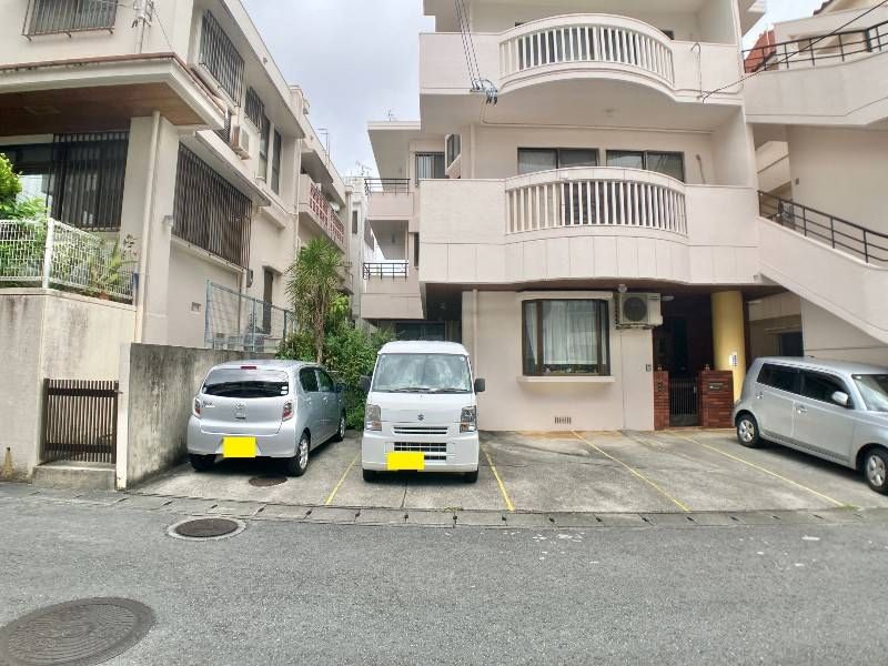 2DK Apartment for Rent in Urasoe City, Okinawa - 35.88 sqm - Thumbnail 4