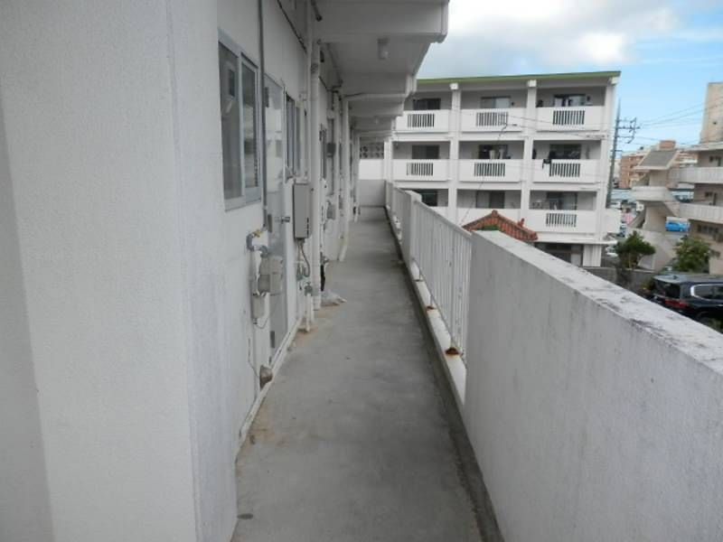 1R Apartment for Rent in Nakagusuku Village, Okinawa - Thumbnail 2