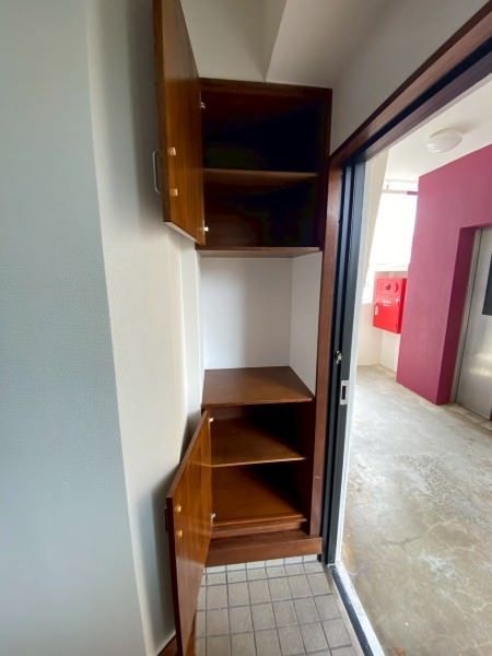 1K Apartment for Rent in Ginowan, Okinawa with Free Internet - Thumbnail 3