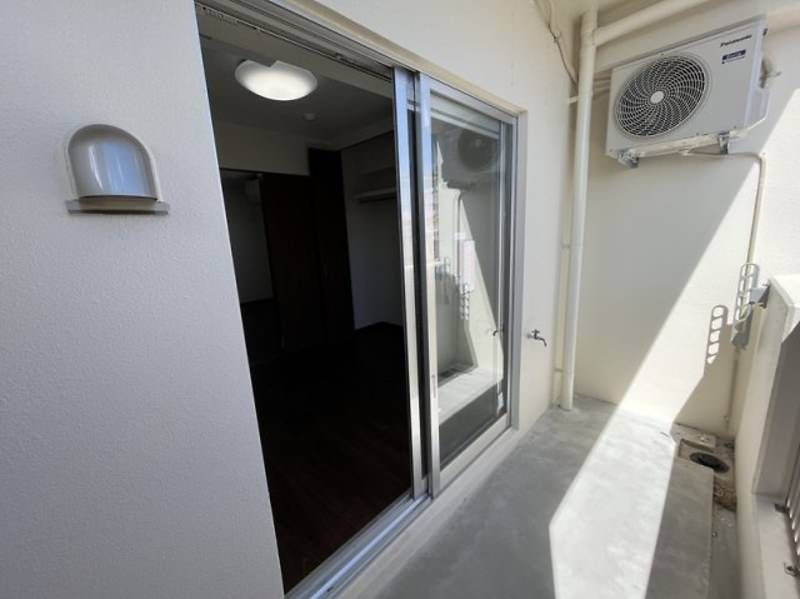 Modern 1LDK Apartment for Rent in Futenma, Ginowan, Okinawa - Thumbnail 2