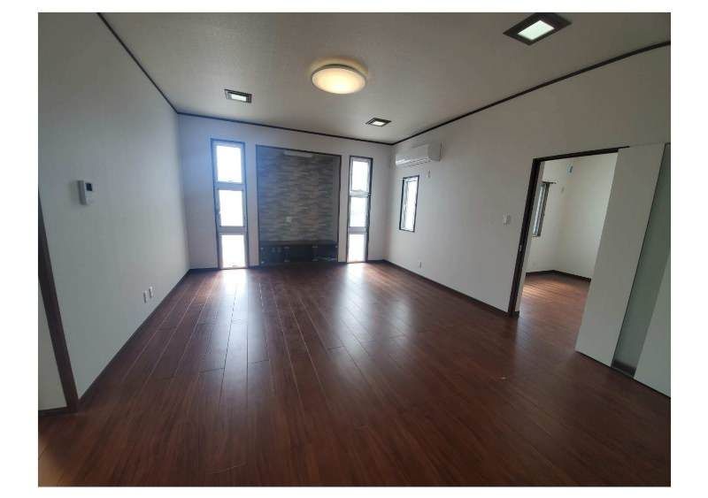 3LDK Reinforced Concrete House for Sale in Uruma, Okinawa - Thumbnail 3