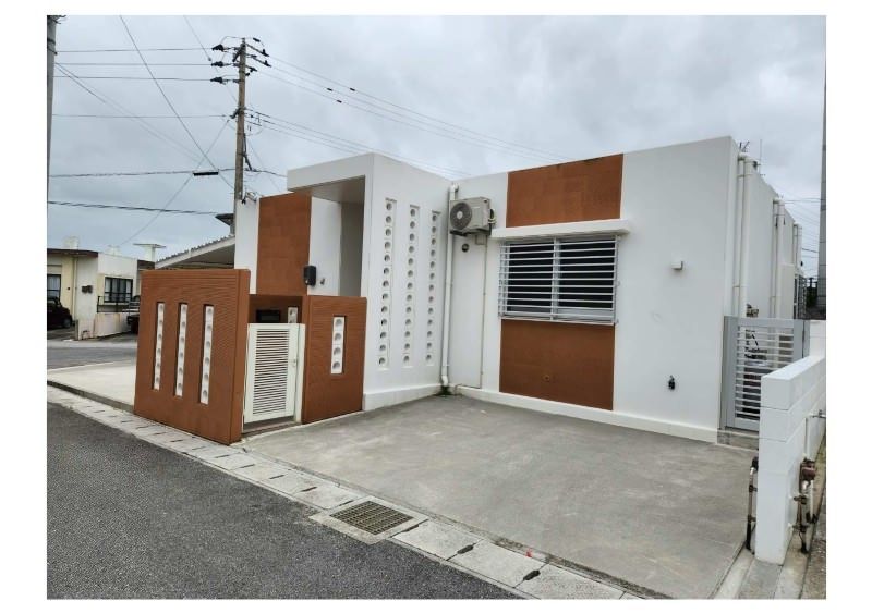 3LDK Reinforced Concrete House for Sale in Uruma, Okinawa - Thumbnail 2