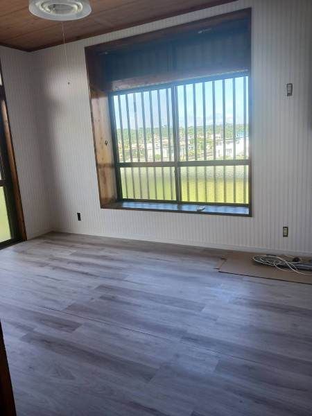 Renovated 2LDK House for Rent in Nago, Okinawa with 3 Parking - Thumbnail 4