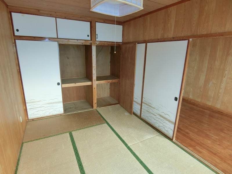 1LDK Rental Apartment in Uruma City, Okinawa - Near Union Supermarket - Thumbnail 2