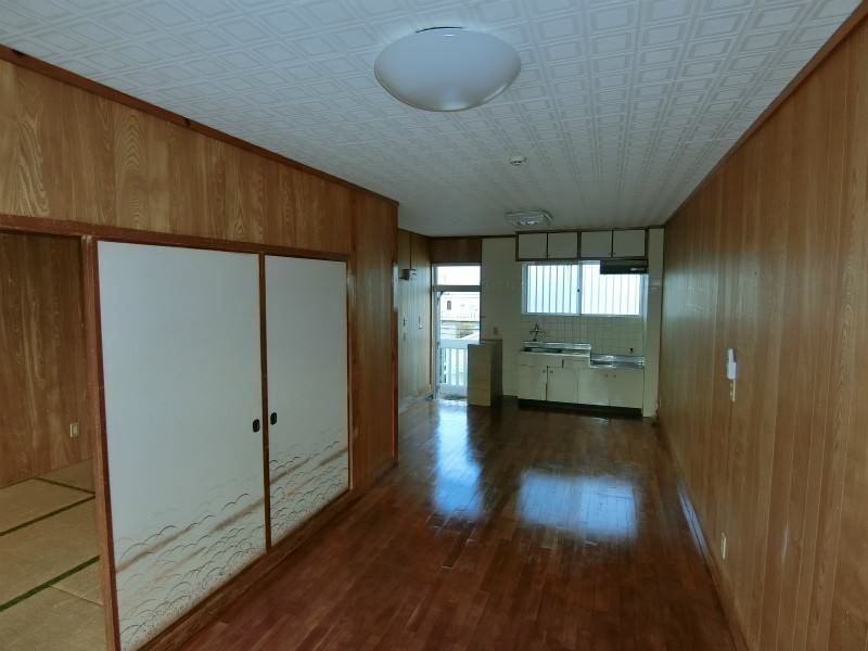 1LDK Rental Apartment in Uruma City, Okinawa - Near Union Supermarket - Thumbnail 3