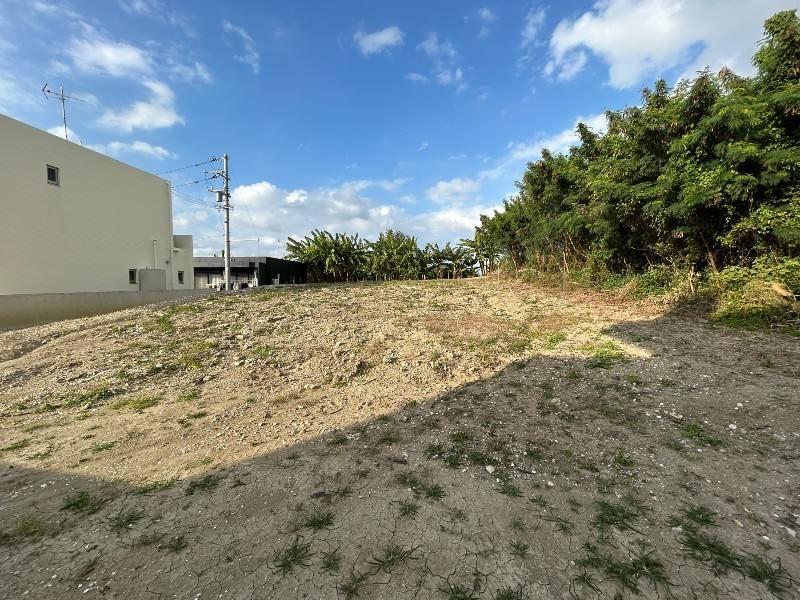 Land for Sale in Onaga, Tomigusuku City, Okinawa - Thumbnail 2