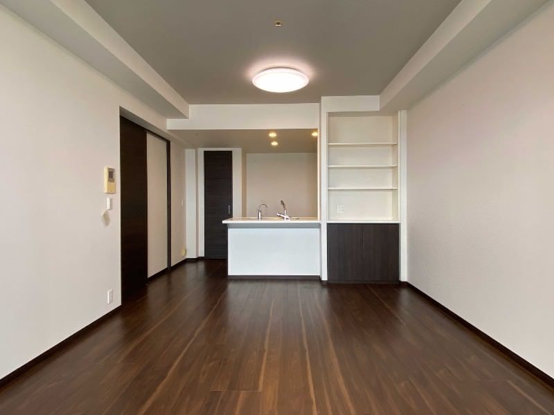 29th Floor 2LDK in RYU:XTOWER with Panoramic Naha Views - Thumbnail 4