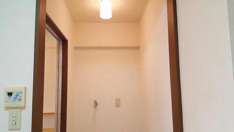 1K Apartment for Rent in Nishihara, Okinawa - Oasis Tomihara - Thumbnail 2