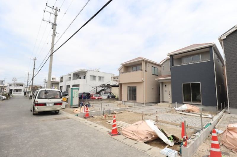 New 4LDK House in Uruma City, Okinawa with Shikisai Benefits - Thumbnail 2