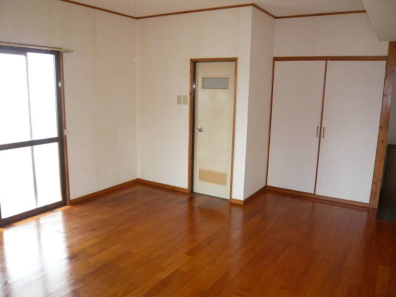 1R Apartment for Rent in Urasoe, Okinawa - Top Floor, 29 sqm - Thumbnail 4