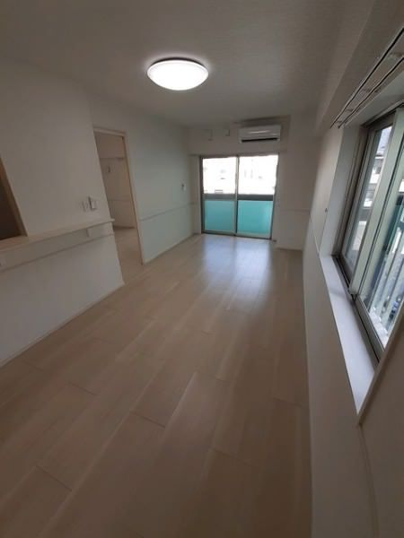 2LDK Apartment for Rent in Urasoe, Okinawa - Pet Friendly - Thumbnail 3