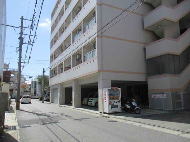 Pet-Friendly 1K Apartment for Rent in Naha, Okinawa - Thumbnail 2