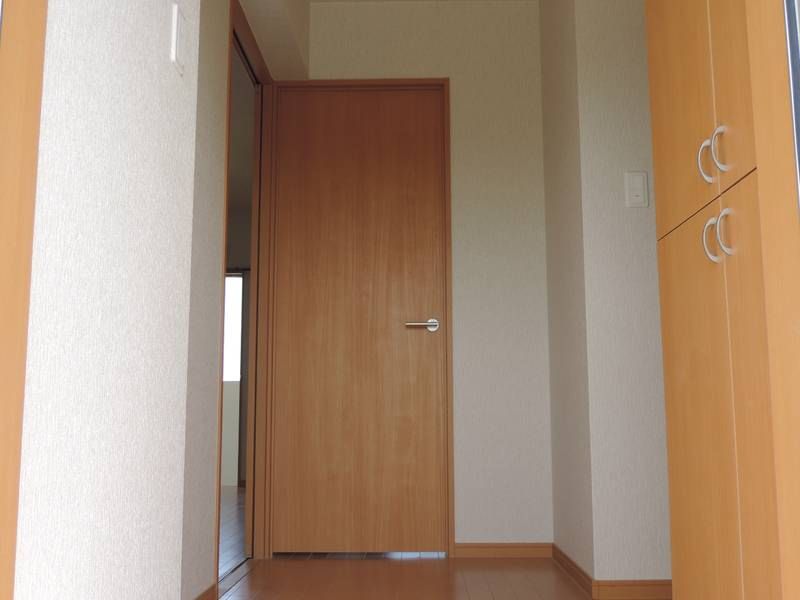 Village Akano 2LDK Apartment for Rent in Uruma, Okinawa - Thumbnail 2