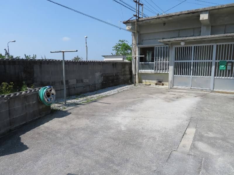 Pet-Friendly 2LDK House for Rent in Uruma City, Okinawa - Thumbnail 2