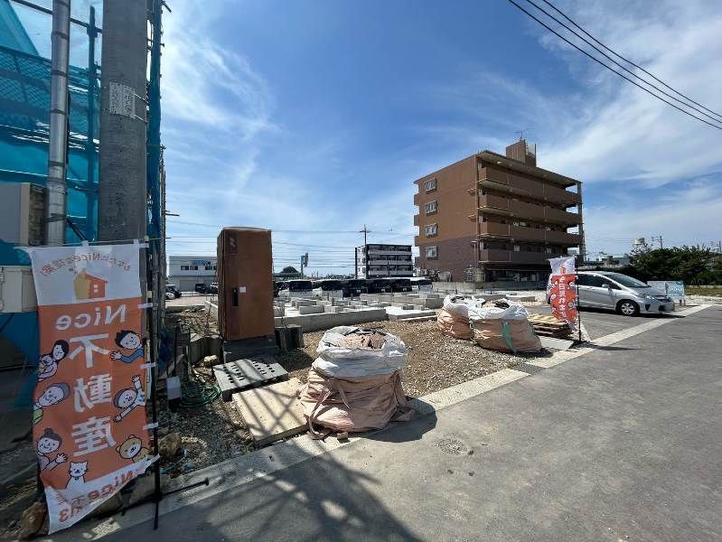 New 4LDK House for Sale in Tomigusuku, Okinawa - 2026 Completion - Thumbnail 3