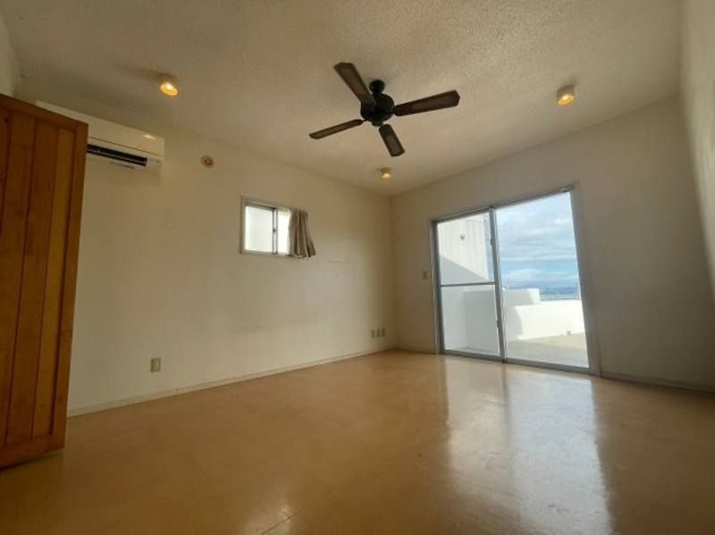 Dual Ocean View Investment Houses for Sale in Uruma, Okinawa - Thumbnail 4