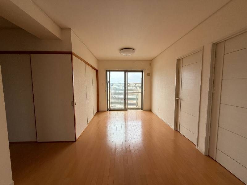 3LDK Apartment for Rent in Yomitan Village, Okinawa | Maison Parisina - Thumbnail 3