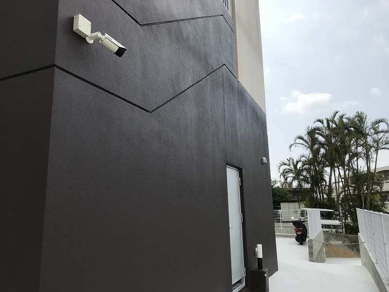 1LDK Apartment for Rent in Okinawa City with Auto-Lock & Internet - Thumbnail 2