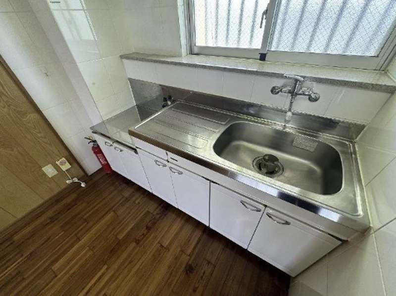 2DK Apartment for Rent in Itoman, Okinawa - 42.9 sqm - Thumbnail 3