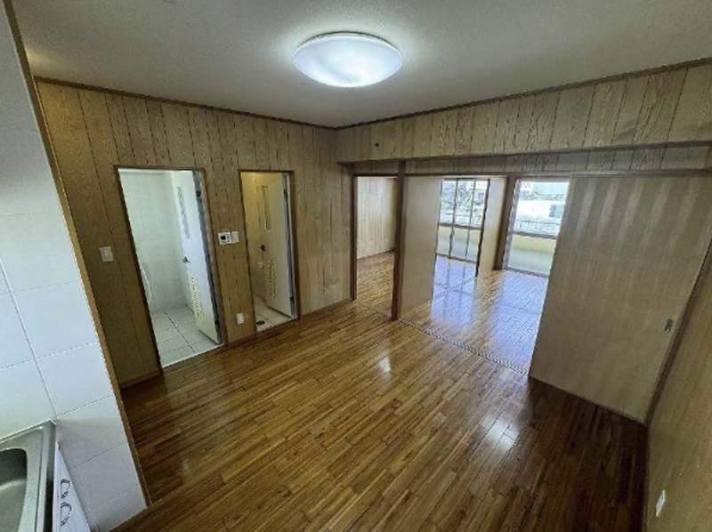 2DK Apartment for Rent in Itoman, Okinawa - 42.9 sqm - Thumbnail 4