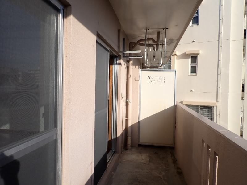 Co-op MAKI 2DK Apartment for Rent in Tomigusuku, Okinawa - Thumbnail 4