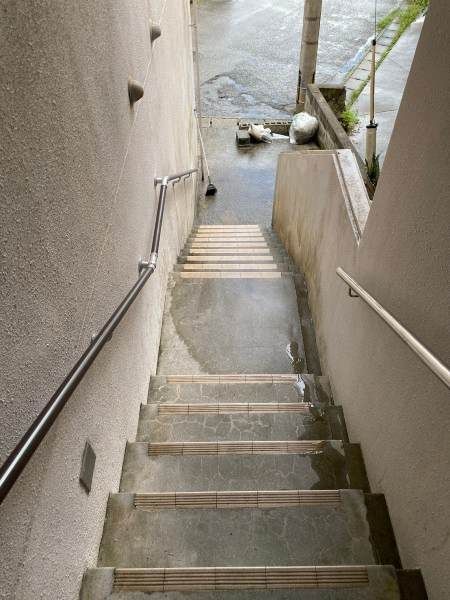 Chateau Gushiku 1R Apartment for Rent in Ginowan, Okinawa - Thumbnail 2