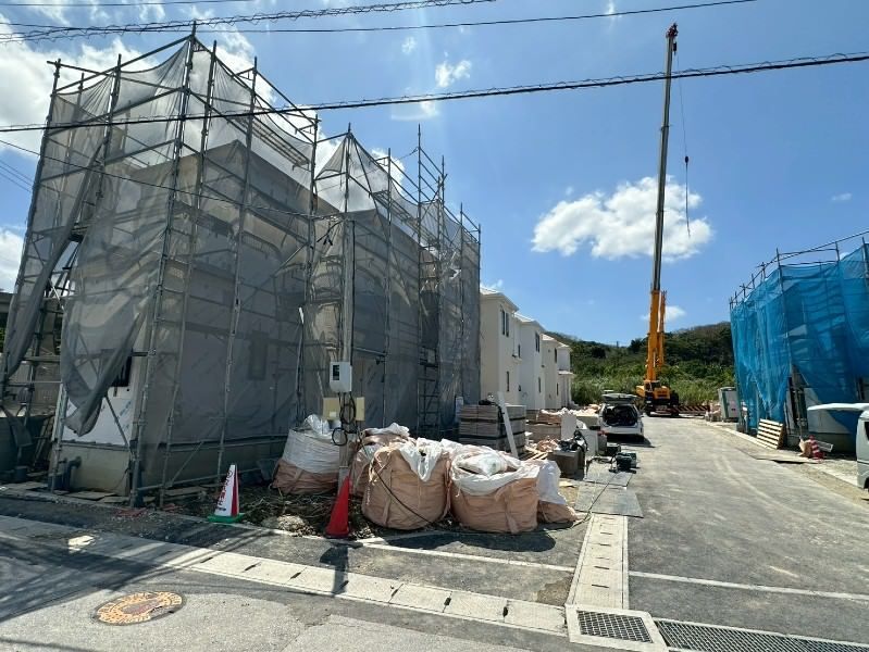 New 5LDK Detached House for Sale in Tomigusuku City, Okinawa - Image 1