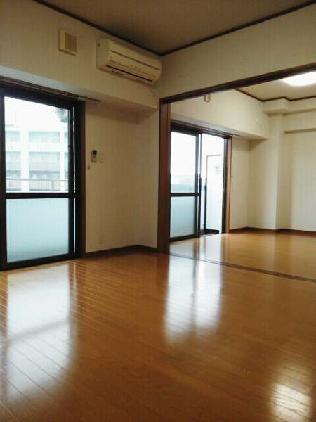 3LDK Apartment for Rent in Urasoe, Okinawa - 110,000 Yen - Thumbnail 3