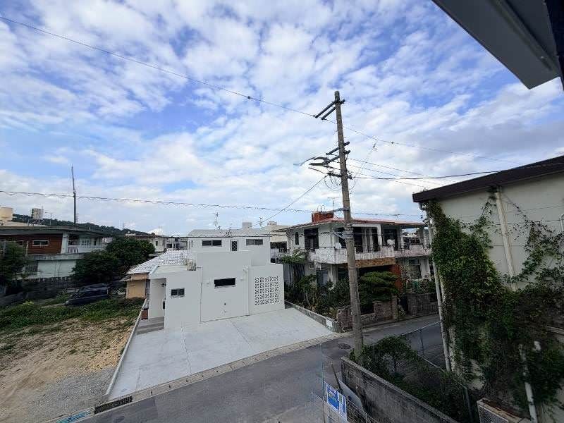 New 3LDK House in Yonabaru, Okinawa with Cashback & AC - Thumbnail 4