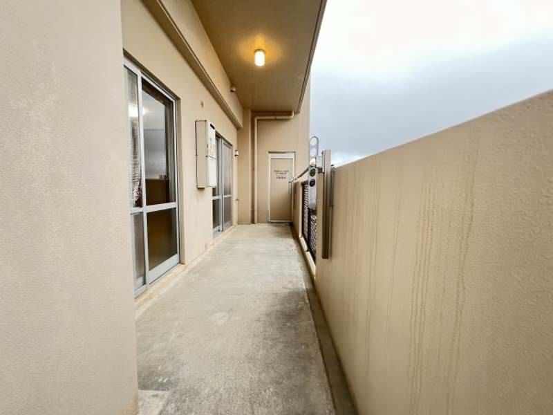 Rising Star 2LDK Apartment for Rent in Urasoe, Okinawa - Thumbnail 4