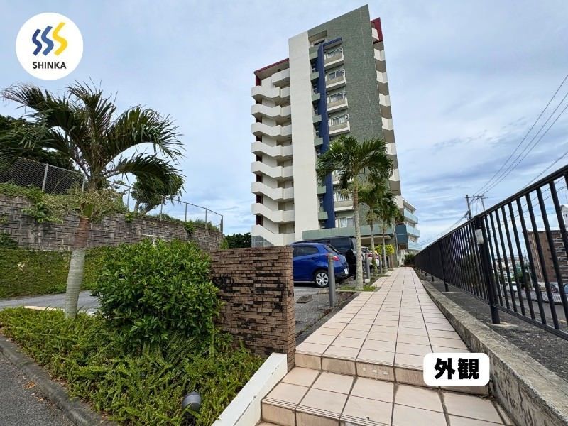 3LDK Ocean View Apartment in Okinawa City with Balcony - Thumbnail 4
