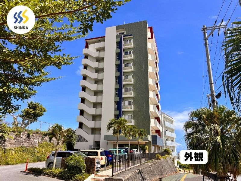 3LDK Ocean View Apartment in Okinawa City with Balcony - Thumbnail 3