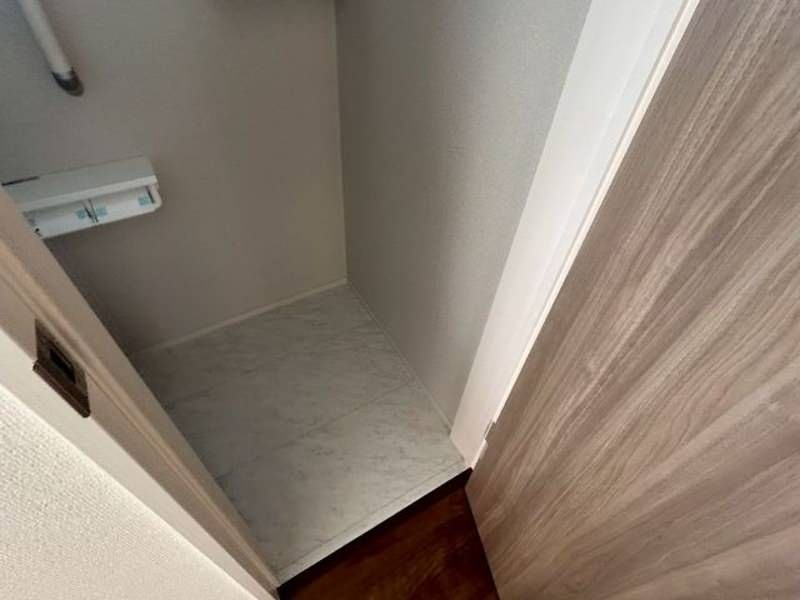 New 3LDK House with Double-Height Living Room in Uruma City, Okinawa - Thumbnail 3