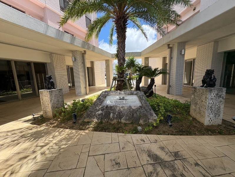 Ocean View 2LDK Apartment for Rent in Tomigusuku, Okinawa - Image 1
