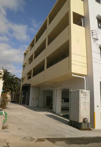 2LDK Apartment for Rent in Ginowan, Okinawa - Thumbnail 2