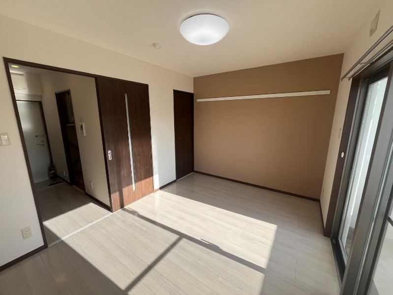1K Apartment for Rent in Urasoe, Okinawa - PLANET 403 - Thumbnail 4