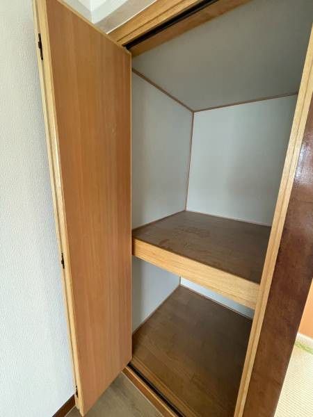3DK Rental Apartment in Yaese Town, Okinawa | Top Floor Corner Unit - Thumbnail 4