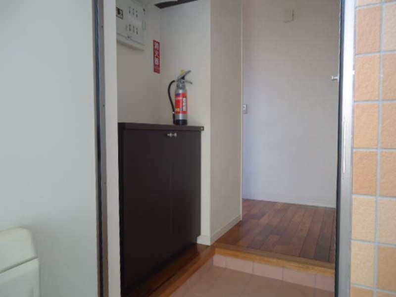 F. Rajieru 1DK Apartment for Rent in Naha, Okinawa - Thumbnail 4
