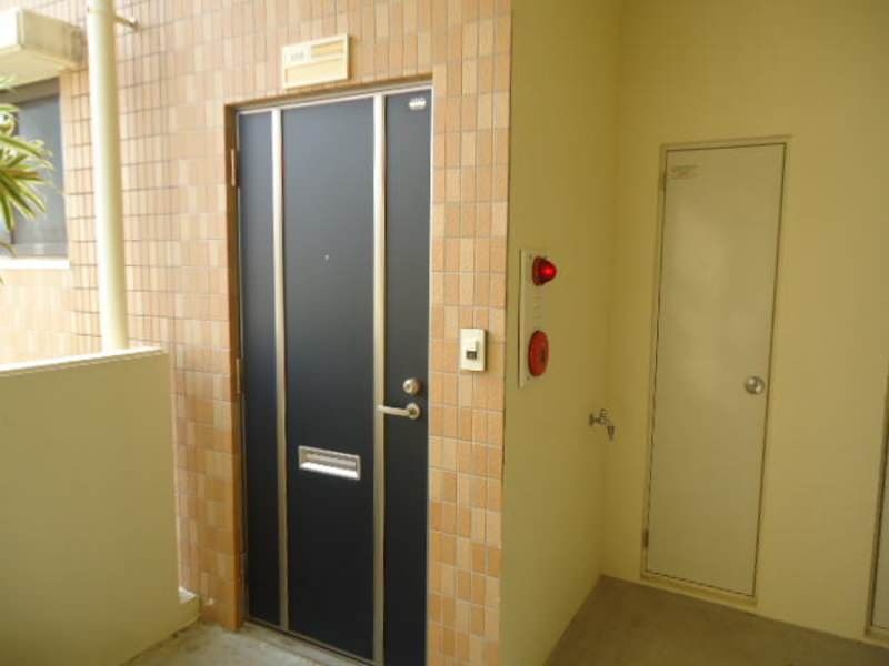 F. Rajieru 1DK Apartment for Rent in Naha, Okinawa - Thumbnail 2