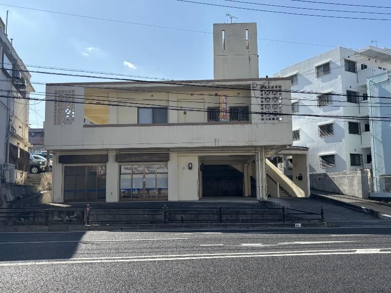 Mixed-Use 2LDK House with Shop Space in Haebaru, Okinawa - Thumbnail 2