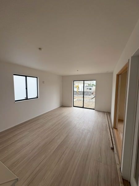 New 4LDK House for Sale in Uruma City, Okinawa - Thumbnail 3