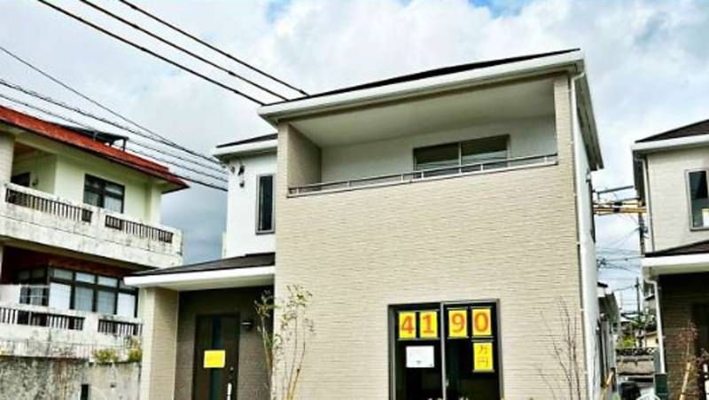 New 4LDK Wooden House for Sale in Okinawa City, Okinawa - Thumbnail 2