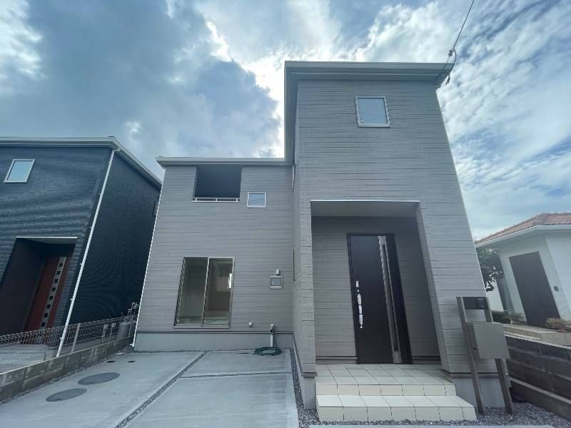 Land for Sale in Uruma Nishihara, Okinawa - Plot 7 with Build Condition - Image 1