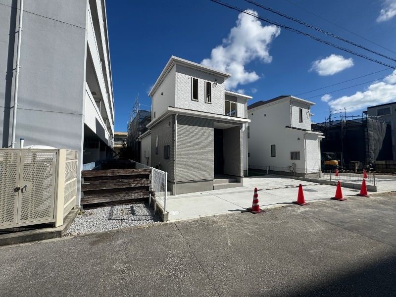 New 4LDK House in Uruma, Okinawa with High Wind Resistance - Thumbnail 4